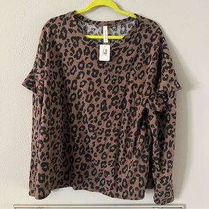 NWT peppermint cheetah sweater